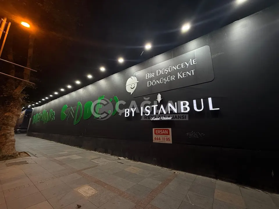 BY İstanbul için duvar üzeri tabela uygulaması uygulaması