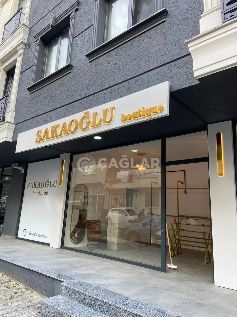 Sakaoğlu Baklava için mağaza cephe tabelası uygulaması
